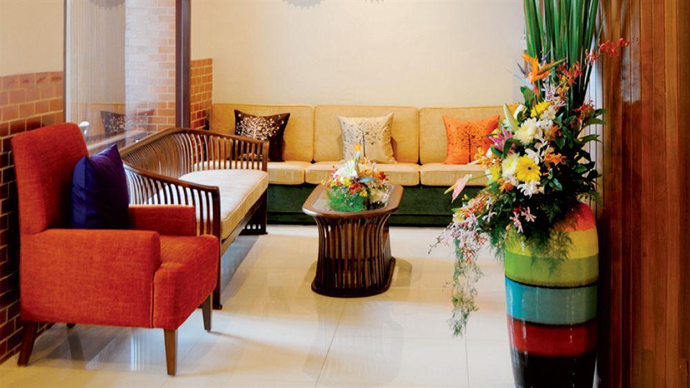 Lullaby Inn Silom Bangkok Kültér fotó